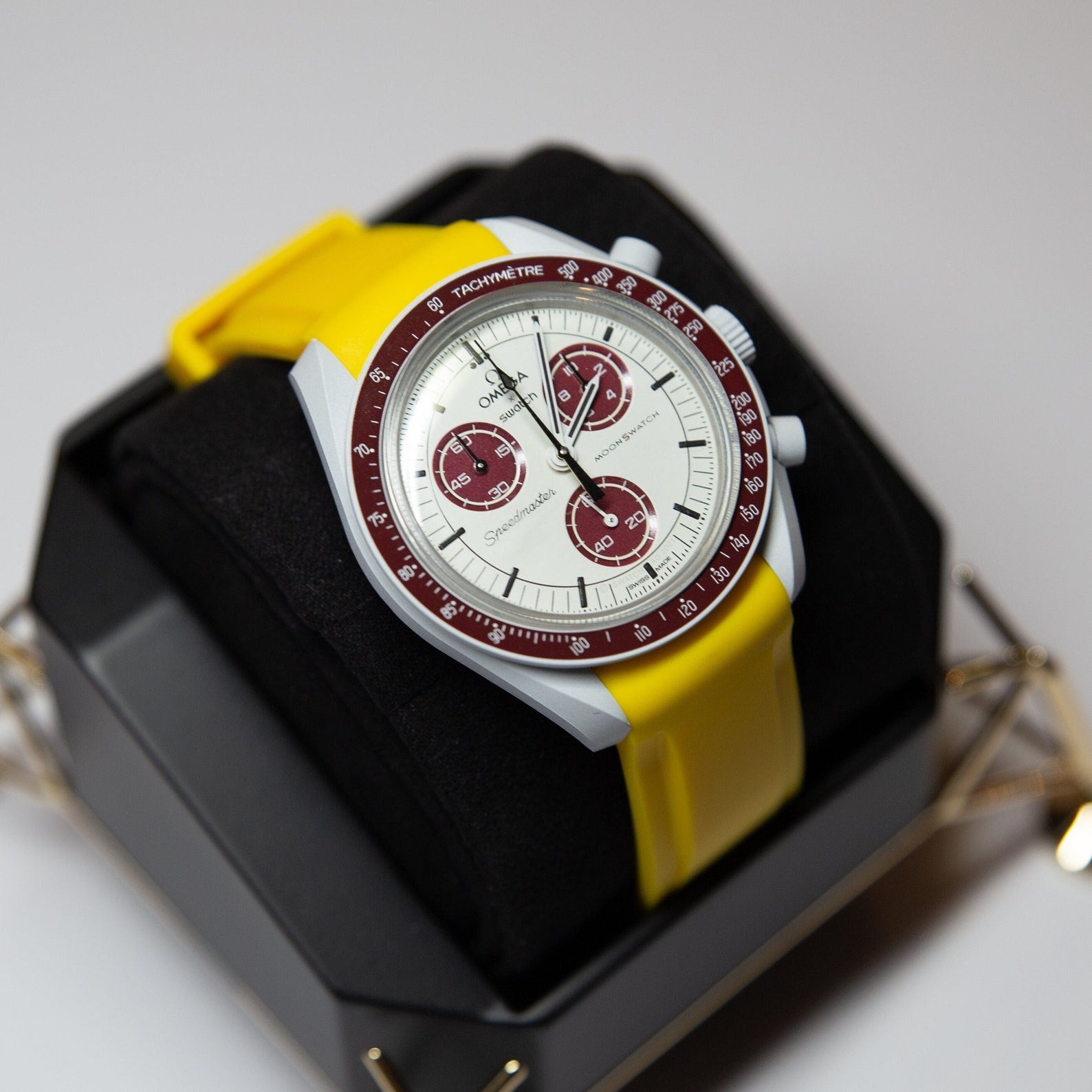 MoonSwatch Classic Strap Yellow